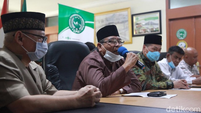 Ormas Islam LPOI Dukung Tindakan Tegas Pelanggar Prokes Lembaga Persahabatan Ormas lslam (LPOI) mendukung penegak hukum menindak tegas para pelanggar protokol kesehatan (prokes).