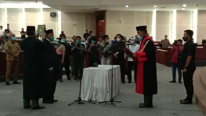 Pelantikan Misno sebagai Wakil Ketua DPRD Sumut (Ahmad Arfah-detikcom)