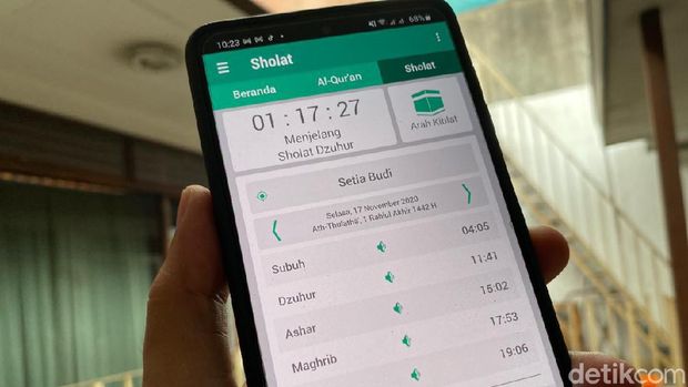 Aplikasi waktu salat buatan Samsung