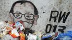 Jorok! Sampah Menumpuk di Jalanan Pinggir KBB Tomang