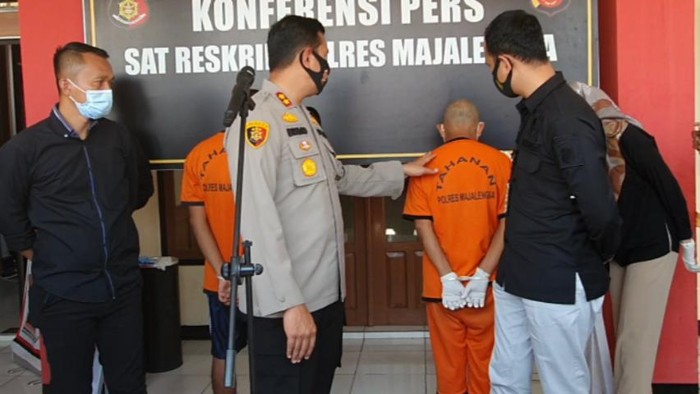 Seorang ayah di Majalengka tega perkosa anak tirinya hingga hamil.
