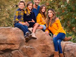 Kembar Identik yang Viral Ava dan Leah, Kini Makin Cantik!