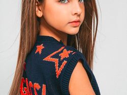 Kembar Identik yang Viral Ava dan Leah, Kini Makin Cantik!