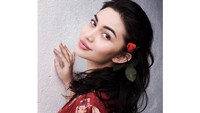 Namun netizen salah fokus dengan fotonya yang terlihat sempurna. Baca artikel selengkapnya soal foto KTP Ariel Tatum di sini. (Foto: dok. Instagram @arieltatum) 