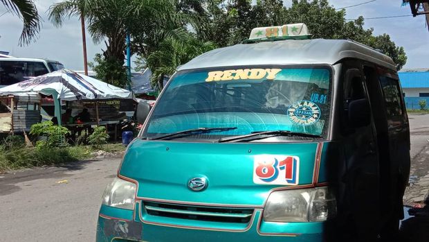 Angkot Morina 81 (Ahmad Arfah-detikcom)