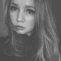 Anna Sorokin jadi pemberitaan setelah kedoknya sebagai sosiliata palsu terbongkar. Karena aksinya, wanita asal Jerman itu sampai menjadi tahanan penjara. Kini kisahnya diangkat dalam drama Netflix terbaru berjudul Inventing Anna. Foto: Instagram @theannadelvey