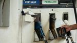 Pemotor di SPBU Tanah Abang Antre Demi Pertalite Seharga Premium