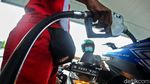 Pemotor di SPBU Tanah Abang Antre Demi Pertalite Seharga Premium