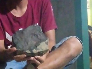 Media Inggris Beritakan Batu Meteor Jatuh di Tapteng Laku Rp 26 M, Benarkah?