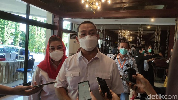 Calon Wali Kota dan Wakil Wali Kota Semarang, Hendrar Prihadi-Hevearita Gunaryanti Rahayu (Hendi-Ita), usai debat publik perdana, Rabu (18/11/2020).