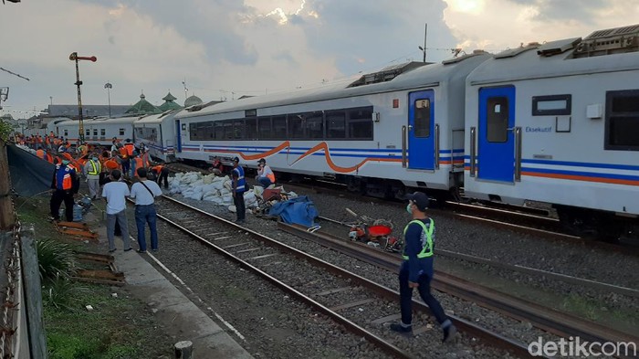 gerbong jalan sendiri