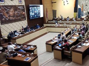 Komisi II Rapat Bersama KPU-Bawaslu, Bahas Persiapan Tahap Akhir Pilkada