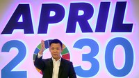Direktur Royal Golden Eagle (RGE) Anderson Tanoto memaparkan rencana perusahaan 10 tahun kedepan untuk mengurangi emisi karbon guna menjaga lingkunga. Pemaparan itu juga didampingi Direktur Utama Riau Andalan Pulp and Paper (RAPP) Sihol Aritonang di Jakarta, Selasa (17/11/2020). Foto: dok. April