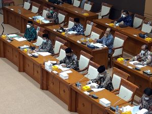 13 Jemaah Umroh Positif Corona, Menag Akui Sempat Kecolongan