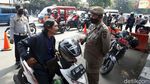 Menjaring Pengendara Tidak Bermasker di Cakung Jakarta