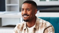 Tak hanya rutin berolahraga buat menjaga kebugaran tubuhnya, Michael B Jordan juga suka main game. Belum lama ini dia kebagian mencoba PlayStation 5. (Foto: dok. Instagram @michaelbjordan) 