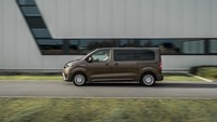 Sementara itu, empat kelas juga akan ditawarkan, termasuk versi Combi dan Shuttle yang praktis, serta pilihan Keluarga dan VIP yang lebih canggih, dengan kapasitas hingga sembilan kursi. Foto: Dok. Toyota