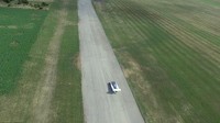 Untuk bisa lepas landas, AirCar membutuhkan landasan pacu minimal sepanjang 300 meter. Mesinnya menggunakan BMW 1,6l yang bisa menghasilkan tenaga hingga 140 HP (Horse Power). Berat mobil terbang itu sendiri sekitar 1.099 kilogram.