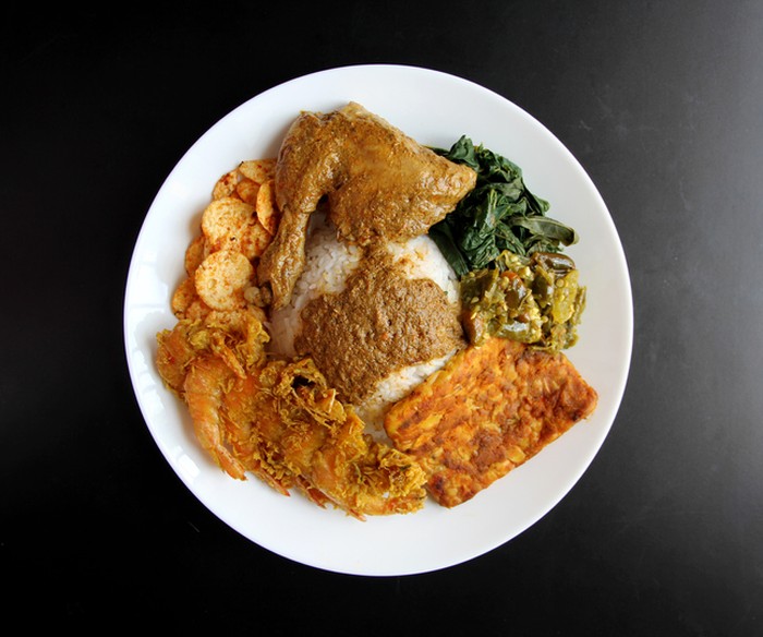 nasi padang Tips Makan Nasi Padang Saat Diet