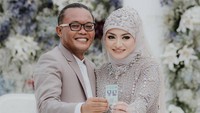 Momen indah saat Sule menikahi Nathalie Holscher. Foto: Instagram @yunican991