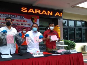 Pura-pura Gerebek Narkoba, Polisi Gadungan Ditangkap Peras Warga di Jaksel