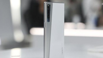 Bagaimana menurut kamu akan ponsel layar gulung Oppo ini. Foto: Sohu IT