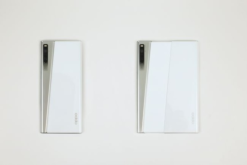 Ponsel Layar Gulung Oppo