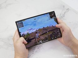 Keren Abis! Ini Ponsel Layar Gulung Buatan Oppo