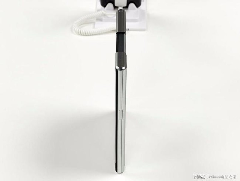 Ponsel Layar Gulung Oppo