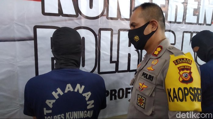 Pria Kuningan ditangkap polisi karena nyambi jadi bandar togel