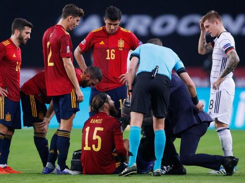 SEVILLE, SPAIN - NOVEMBER 17: Sergio Ramos of Spain receives treatment before being substituted during the UEFA Nations League group stage match between Spain and Germany at Estadio de La Cartuja on November 17, 2020 in Seville, Spain. (Photo by Fran Santiago/Getty Images)