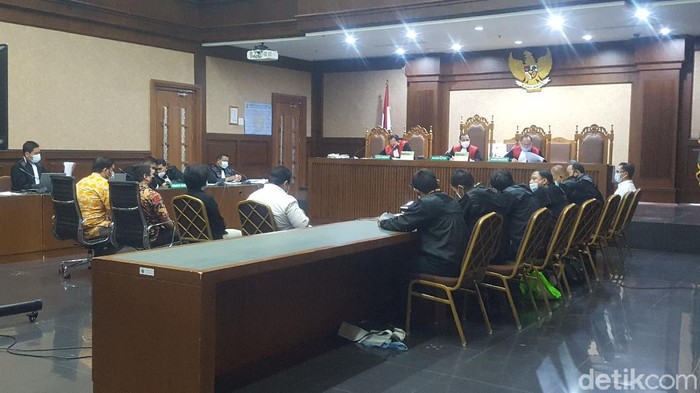 Sidang kasus suap fatwa MA