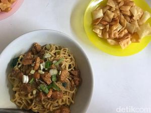 5 Kuliner Enak di Dekat Universitas Indonesia, Wajib Coba!