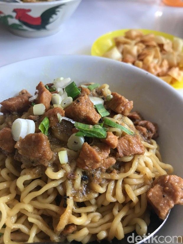 5 Kuliner Enak di Dekat Universitas Indonesia, Wajib Coba!