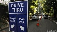 Rapid test via drive thru dilakukan untuk mencegah penyebaran virus Corona.