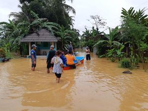 14 Kecamatan di Cilacap Kebanjiran, Ribuan Orang Mengungsi