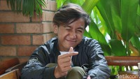 Bowo pun mengaku tak sakit hati dengan komentar miring netizen yang sempat mengejeknya. Pool/Noel/detikFoto.