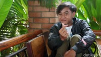 Para netizen, dapat salam cinta nih dari Bowo! Pool/Noel/detikFoto.