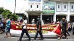Demo Tolak Kebijakan Satu Arah di Jalan Suprapto Yogyakarta