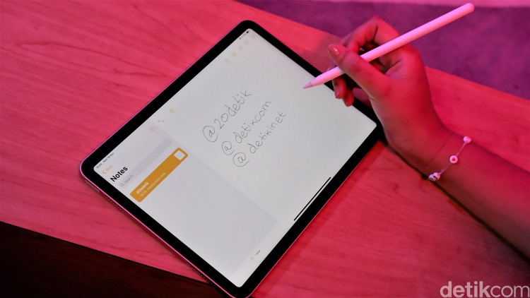 iPad Air Generasi 4 iPad Air Generasi 4