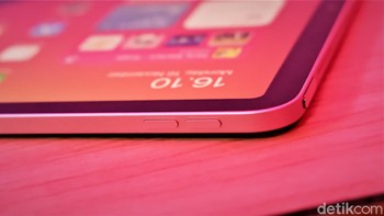 Pinggiran bodinya dibuat data seperti iPad Pro. Foto: Adi Fida Rahman/detikINET