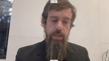 Aku suka pria berjenggot, tapi Dorsey malah kelihatan jadi pria gembel yang bau, demikian kritik seorang warganet. Foto: istimewa