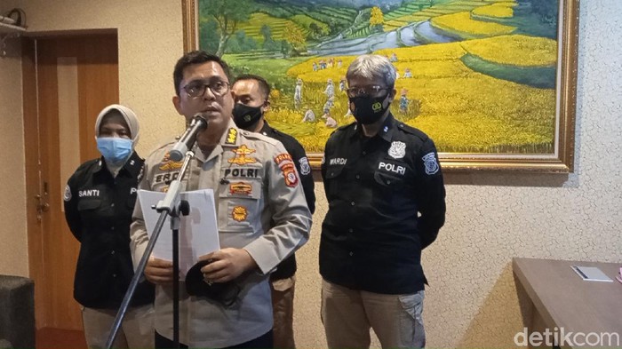 Kabid Humas Polda Jabar Kombes Erdi A Chaniago