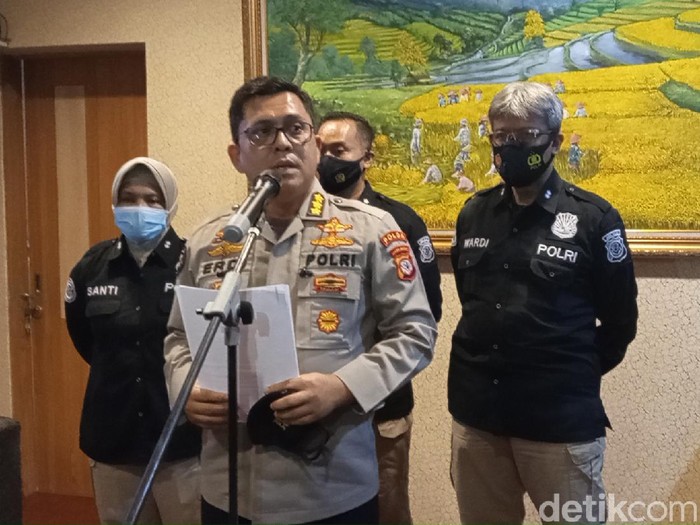 Kabid Humas Polda Jabar Kombes Erdi A Chaniago