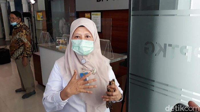 Kepala BPPTKG, Hanik Humaida di kantor BPPTKG, Yogyakarta, Kamis (19/11/2020)