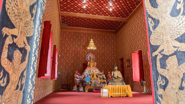 Song Savoey Temple, Chainat