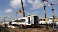 Kejadian gerbong kereta yang berjalan sendiri dan anjlok terjadi pada Rabu (18/11/2020) sore. Ada 7 rangkaian kereta yang dilaporkan meluncur sendiri ke arah Stasiun Kota Lama Malang.