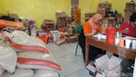 Melihat Stok Logistik Pengungsi Merapi di Boyolali