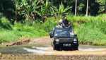 Foto: Eksotisnya Taman Nasional Meru Betiri dan Mobil Jip
