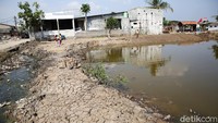 Rencananya waduk ini dibangun selebar 5 meter.